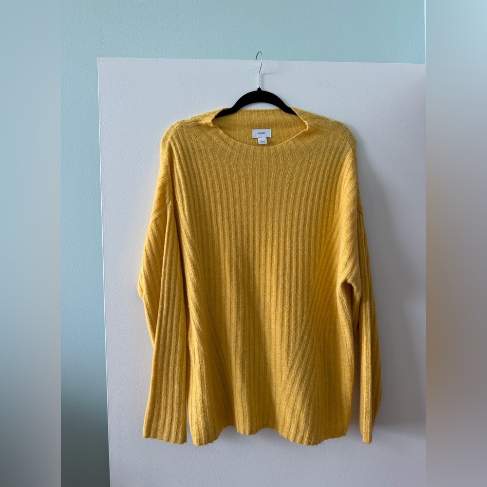 NWOT Old Navy so soft Yellow Ribbed Women's Sweater